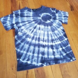 Blue And White Tie-Dyed T-Shirt